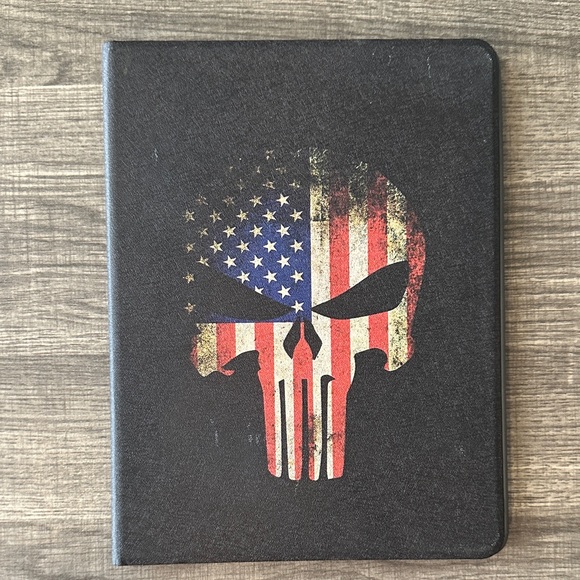 Patriotic Black Tablet Cover with Skull Design - Picture 1 of 7